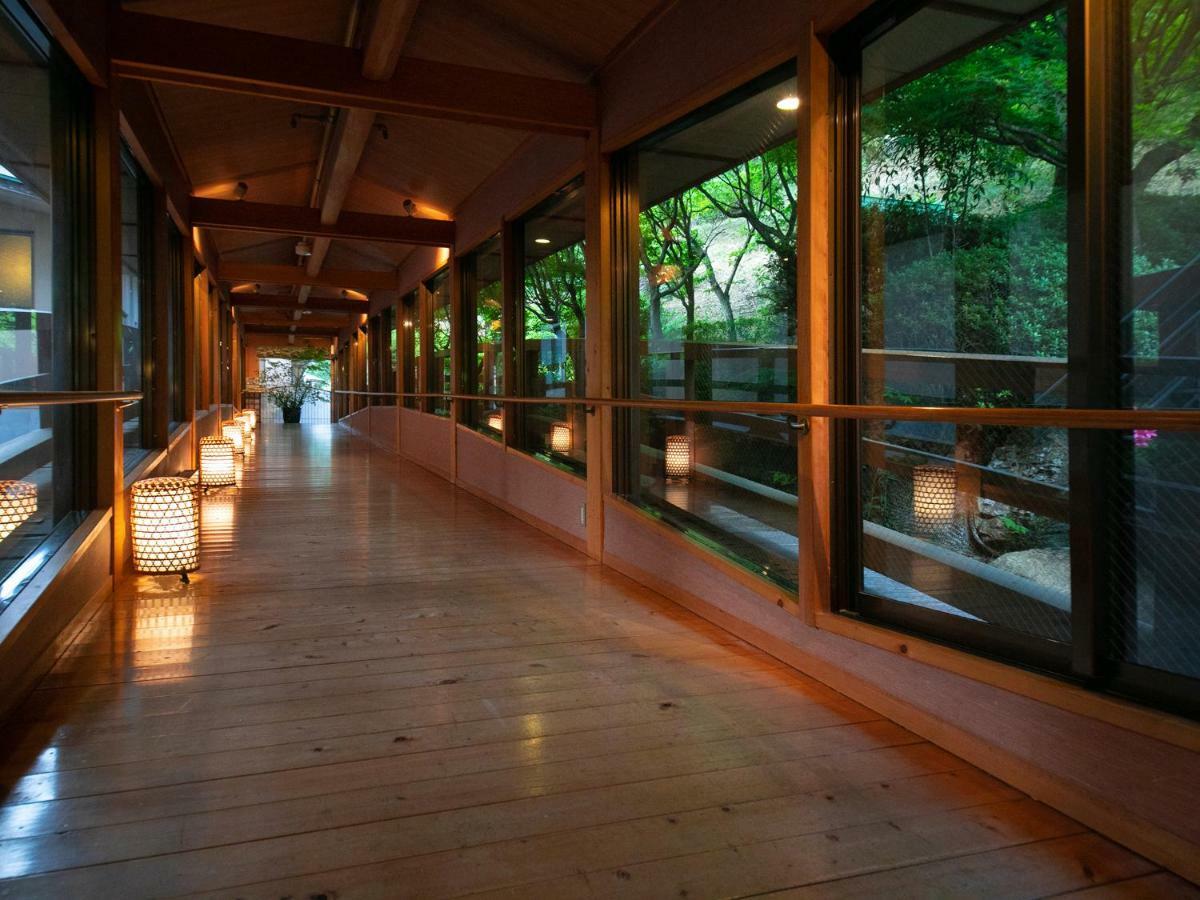 Iwakuni Kokusai Kanko Hotel Экстерьер фото